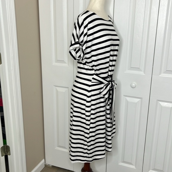 CHAPS BLACK & WHITE FAUX WRAP STRIPED DRESS, NWT - Picture 3 of 8